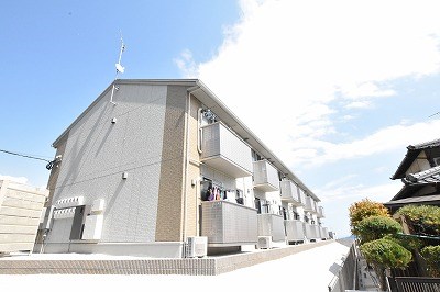 Une beau palais（ｴﾇﾎﾞｰﾊﾟﾚ）  103号室 外観
