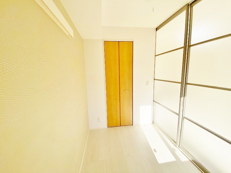 Une beau palais（ｴﾇﾎﾞｰﾊﾟﾚ）  ベッドルーム