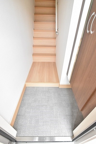 Une beau palais（ｴﾇﾎﾞｰﾊﾟﾚ）  玄関