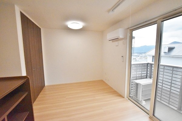 Une beau palais（ｴﾇﾎﾞｰﾊﾟﾚ）  リビング