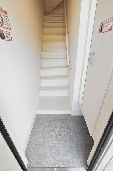 Une beau palais（ｴﾇﾎﾞｰﾊﾟﾚ）  玄関