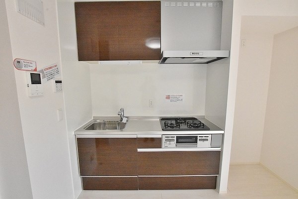 Une beau palais（ｴﾇﾎﾞｰﾊﾟﾚ）  キッチン