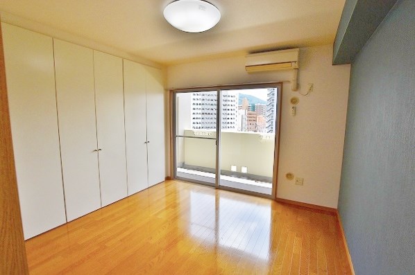 ラクーレⅤ片野 ベッドルーム