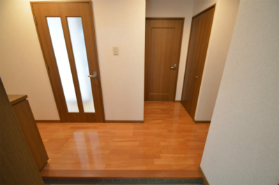 アネーロあそう 玄関