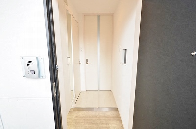 アンテス上到津 玄関