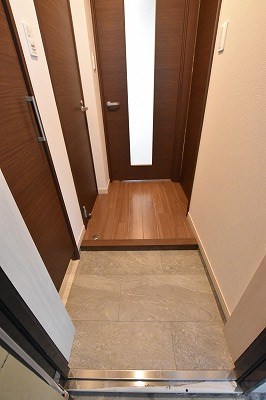 ウイングス西小倉 玄関