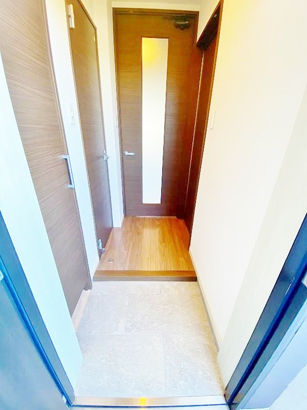 ウイングス西小倉 玄関