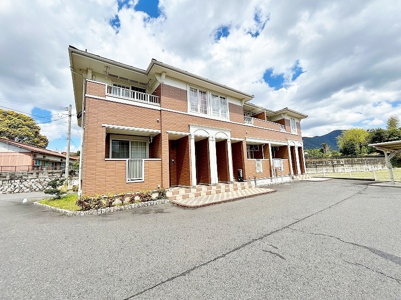 グランディールⅡ番館  202号室 外観