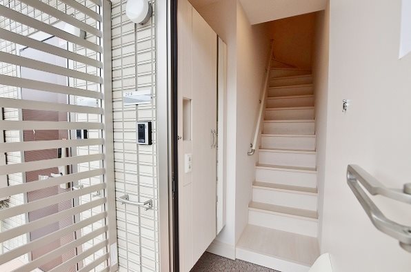 パープルシャイン蒲生     玄関