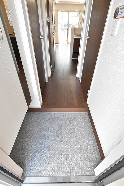 Une beau palais（ｴﾇﾎﾞｰﾊﾟﾚ）   玄関