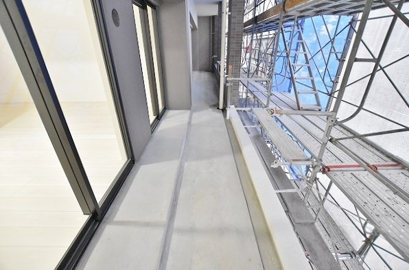 グランシャリオ三萩野 ベランダ