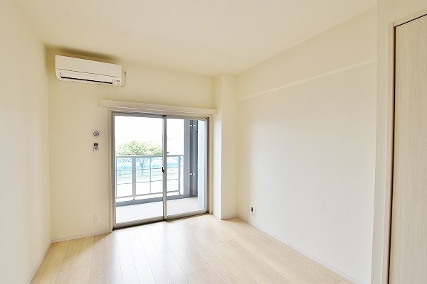 ロイヤルシーサイドテラス リビング