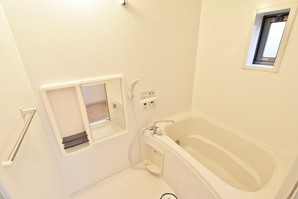 シャーメゾンみちC棟 風呂画像