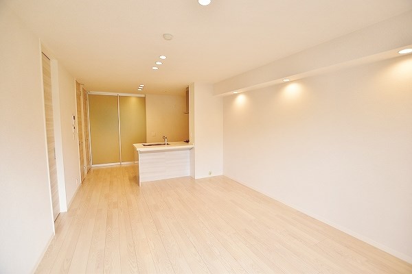 AVENTA(アヴェンタ) リビング