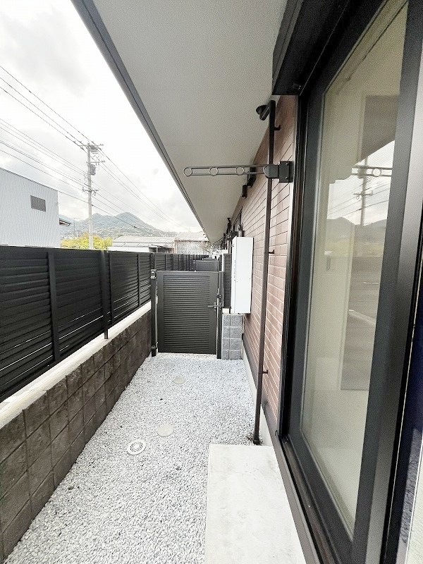 Polonia Matsubara Ａ棟 (ポロニア松原Ａ棟) ベランダ