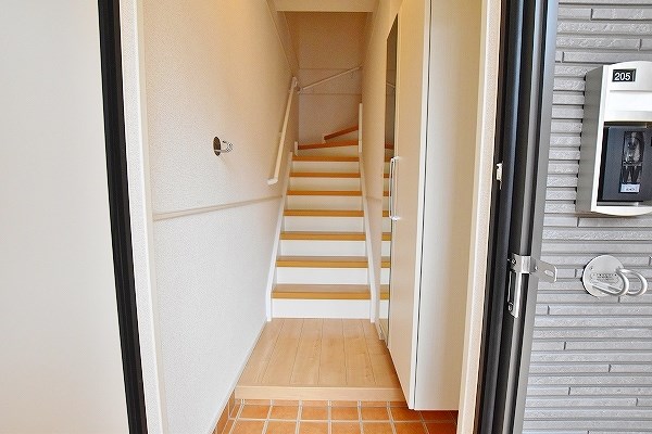 クレメント小倉南壱番館 玄関