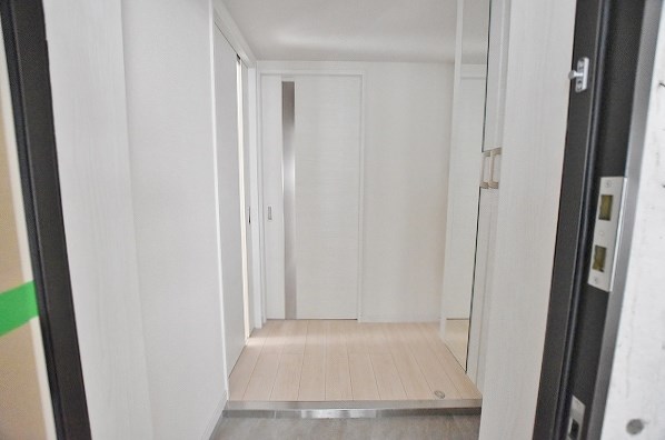 GRACEFUL中井（グレイスフル中井） 玄関