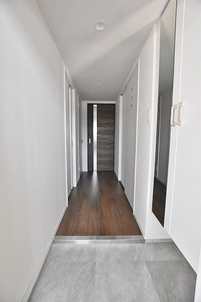 GRACEFUL中井（グレイスフル中井） 玄関