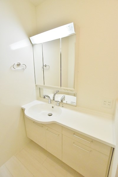 paisible　palais(ペイスブル　パレ) その他1