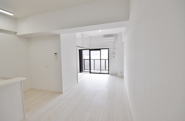 グランシャリオ三萩野 リビング