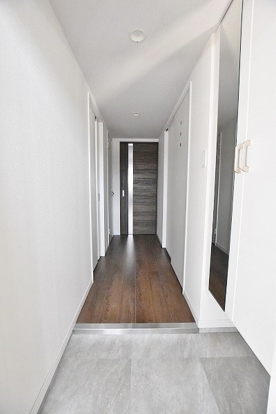 GRACEFUL中井（グレイスフル中井） 玄関