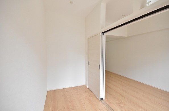 グランシャリオ三萩野 ベッドルーム