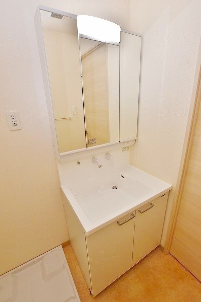 Studie TOBIHATA (スタディ飛幡)   その他1