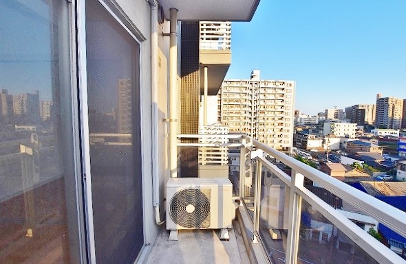 Studie TOBIHATA (スタディ飛幡)   ベランダ