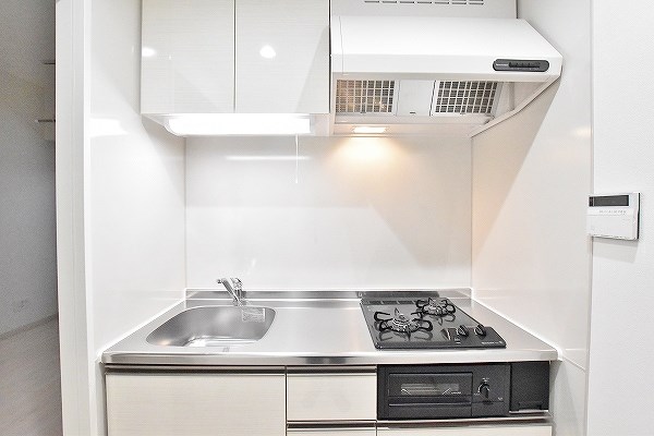 Studie TOBIHATA (スタディ飛幡)   キッチン