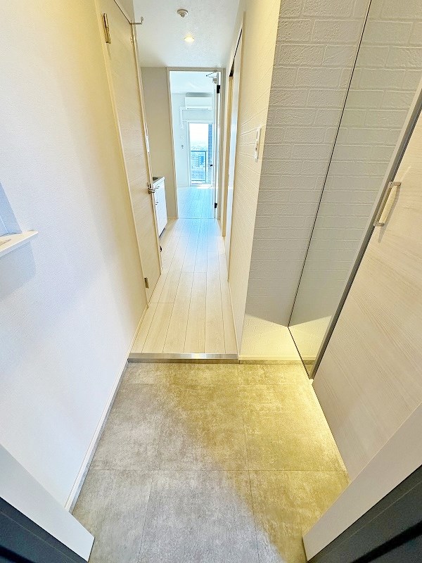 アクシオ片野  玄関