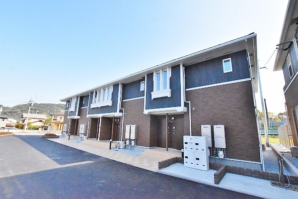 アヴニールⅠ  105号室 外観