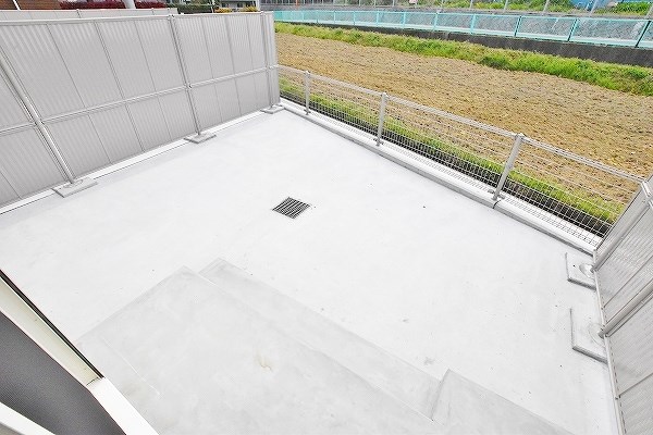 アヴニールⅡ ベランダ