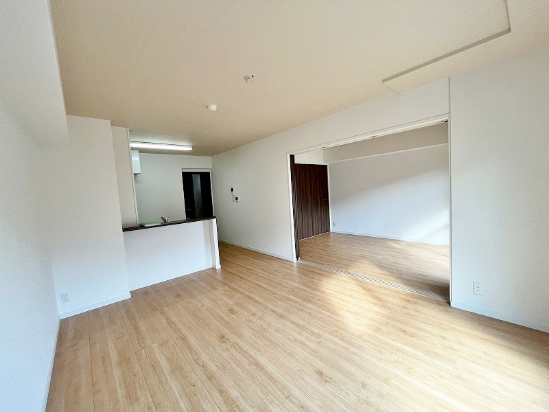 サンビル守恒   リビング