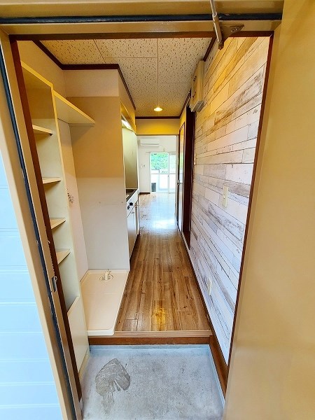 オアシス小倉東 玄関