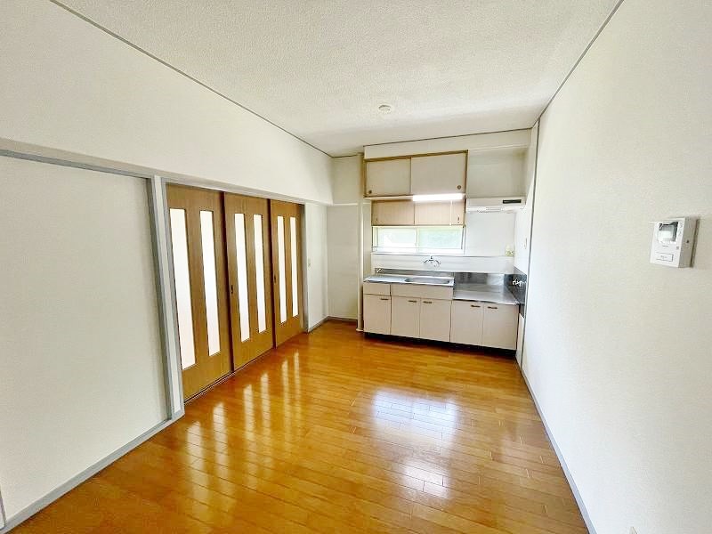 アネシス守恒 リビング