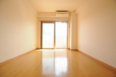 カノン リビング