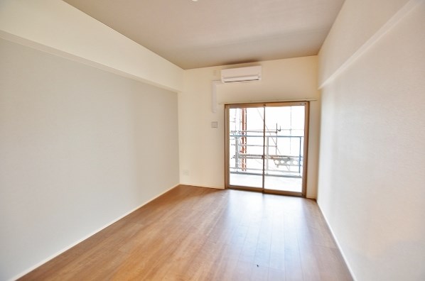 アースコートＹ&amp;rsquo;ｓシティ香春口　 リビング