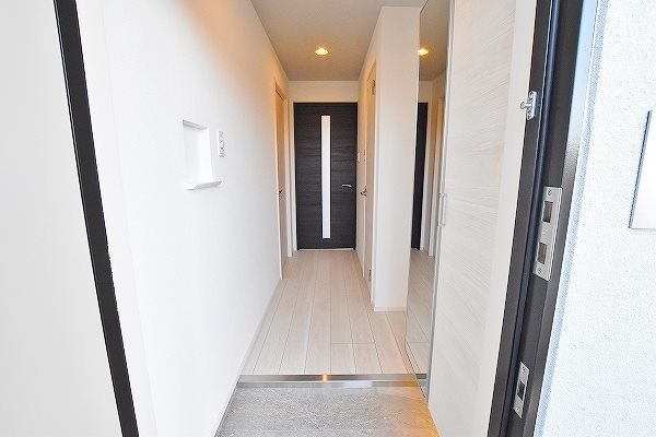 グレース上富野 玄関