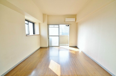 グローリー門司駅前 リビング