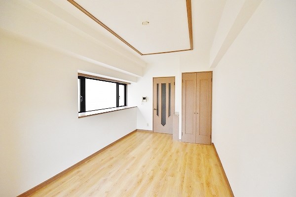 ウインズ三萩野   リビング