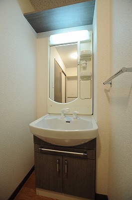 ロイヤルセンターＢＬＤ その他1