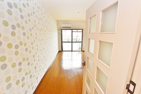 ルネッサンスＴＯＥＩもりつね   リビング