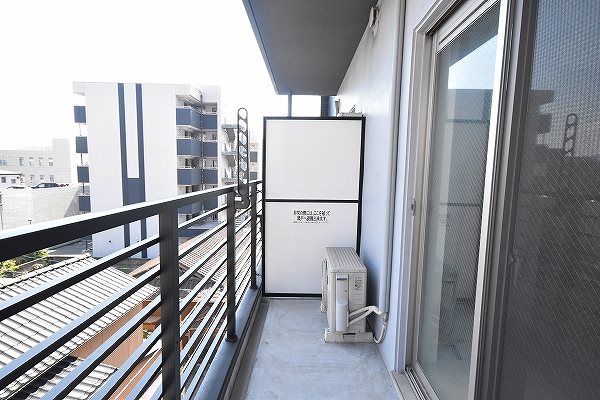 GALA PLATINUM COURT（ガーラプラチナコート） ベランダ