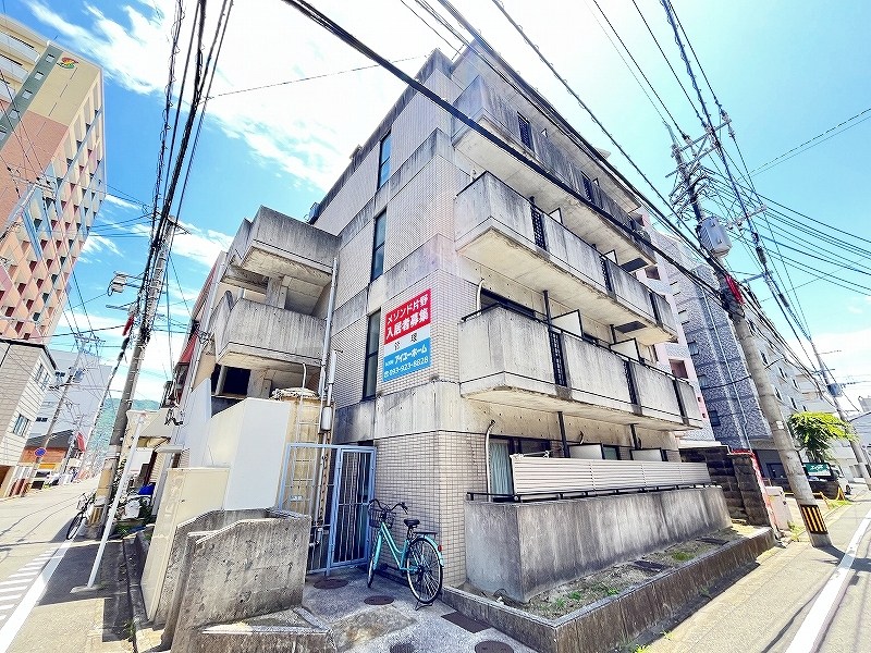メゾンド片野  201号室 外観
