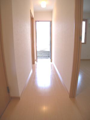 パークサイド東大谷 玄関