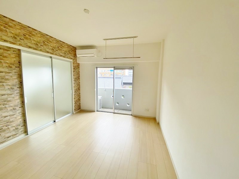 Ｅｒｄｅ三萩野（エルデ三萩野） リビング