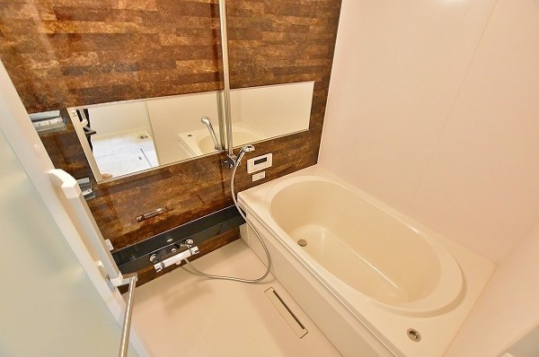 ラピス・ラジュリ 風呂画像