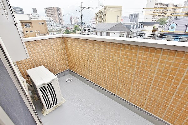 グランメゾン城野   ベランダ