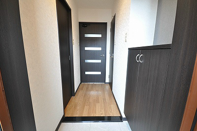ウイングス片野Ⅱ 玄関