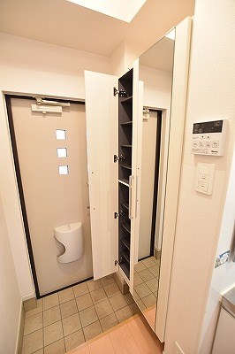 モデッサ８０（エイティ） 玄関